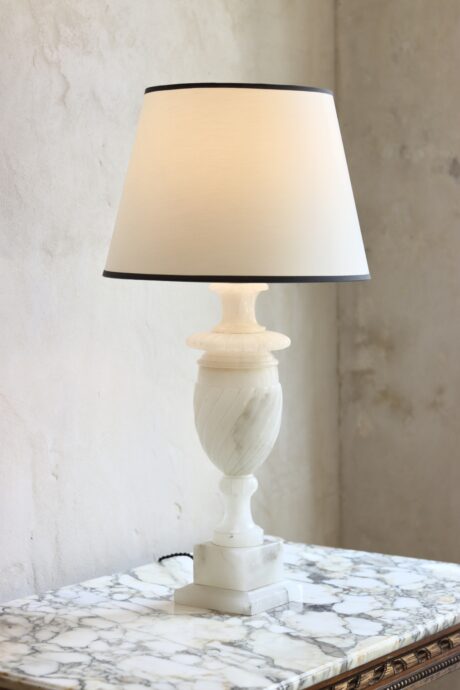 dealeuse-boutique-decoration-vintage-lampe-luminaire-marbre-albatre-ancien