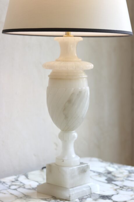 dealeuse-boutique-decoration-vintage-lampe-luminaire-marbre-albatre-ancien