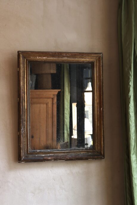 dealeuse-boutique-decoration-mobilier-vintage-paris-miroir-bois-ancien-cadre-ornemente