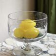 Coupe à fruits, verre de Biot, sur pied