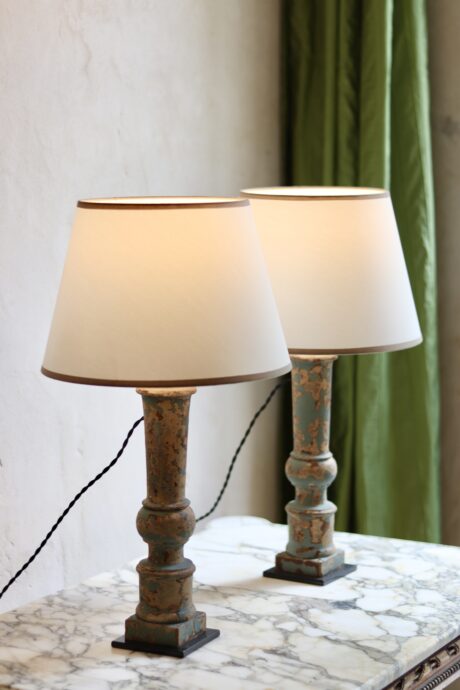 dealeuse-boutique-decoration-vintage-ancien-paris-luminaire-luminaires-lampe-balustre-bois-patine-ancienne