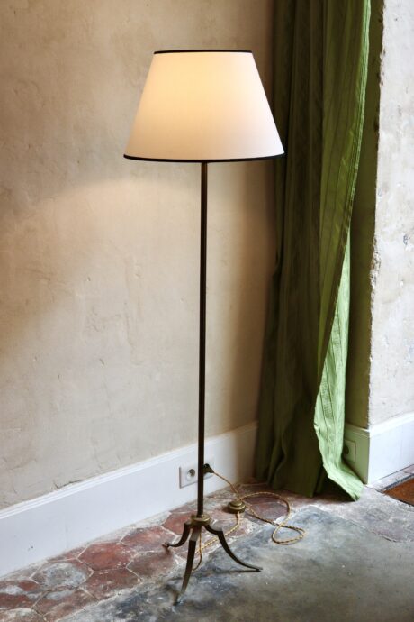 dealeuse-boutique-decoration-luminaire-lampadaire-laiton-paris-ancien-vintage