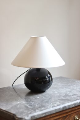 dealeuse-boutique-decoration-mobilier-luminaires-luminaire-lampes-lampe-boule-noir-noire-creation-abat-jour-sur-mesure